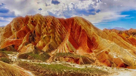 Zhangye Day Tour: Pingshan Lake Grand Canyon & Colorful Danxia National Geological Park
